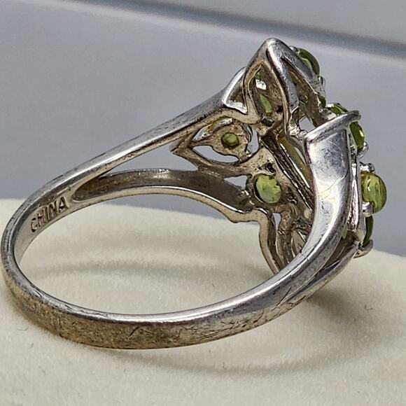 Antique Sterling Silver Size 10 Green Peridot Cluster Ring - Picture 3 of 7